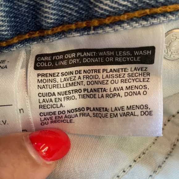 Levi’s Cut Off Shorts Sz  32 - Picture 6 of 9